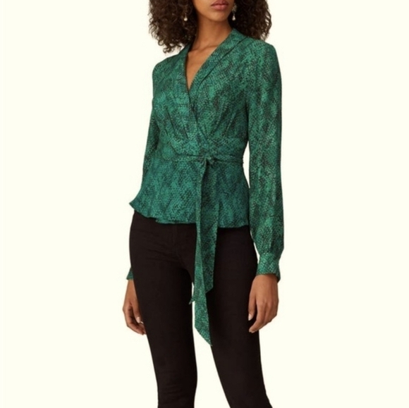 Fame and Partners Green Eyre Blouse 4 - Picture 1 of 7